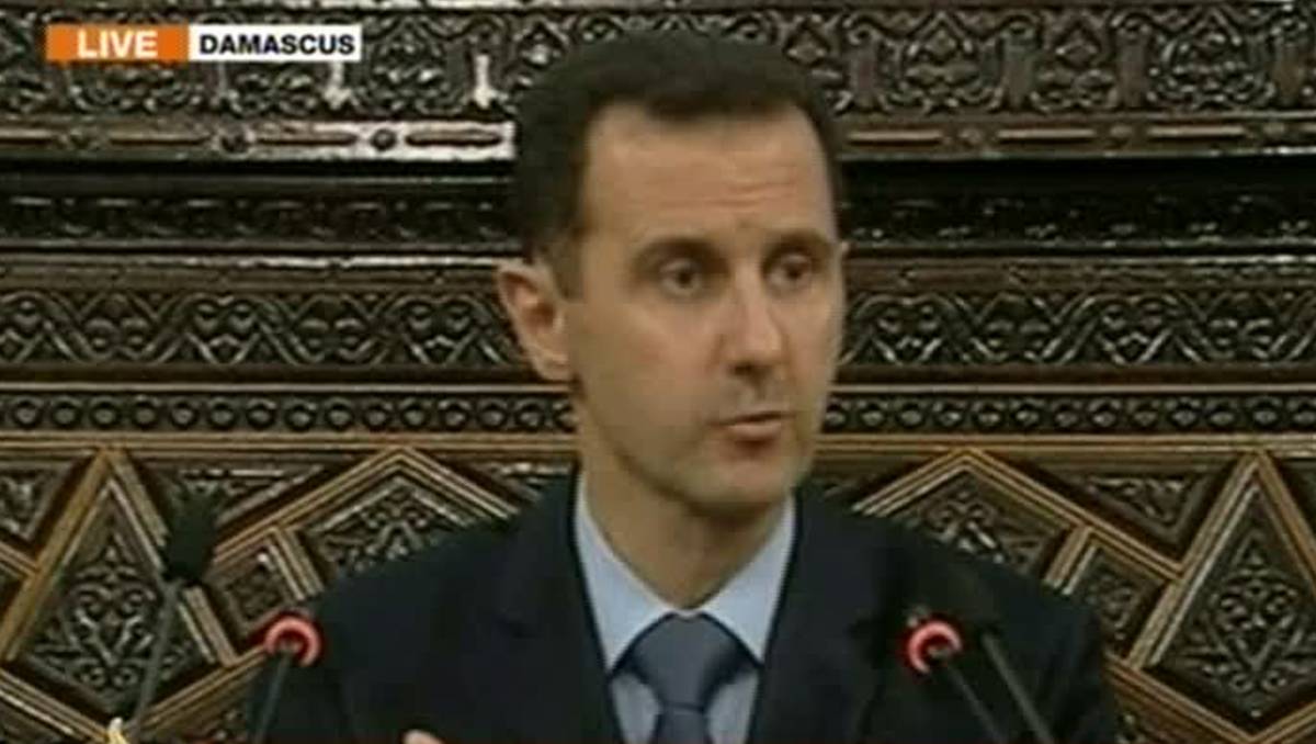 Siria, Assad al parlamento: "Subito le riforme" 
Ma nel discorso non cita la legge d'emergenza