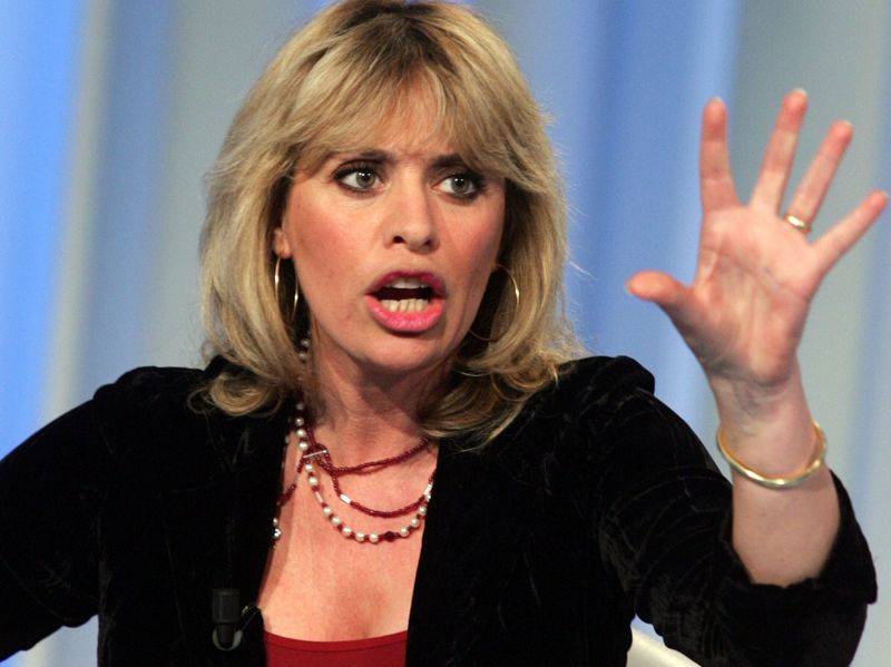 Immigrazione, Mussolini: 
"La Bruni ha molti castelli 
Perché non li ospita lei?"