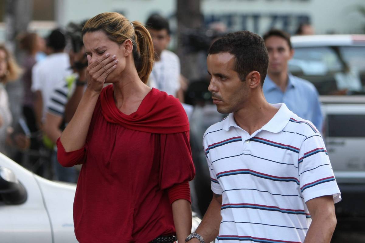 Rio: entra a scuola, uccide 10 bimbi e si spara