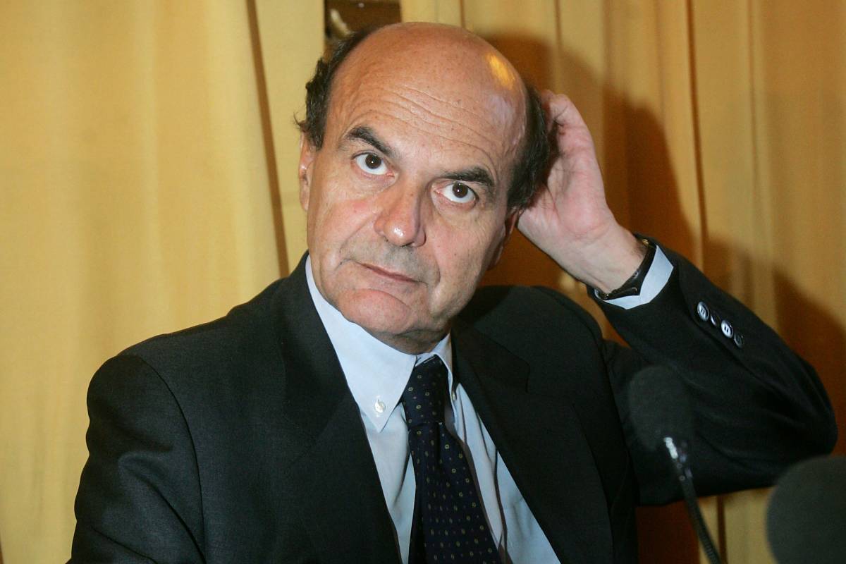 L'ultima offerta di Bersani al ministro Tremonti:  
"Lo appoggeremo se farà delle proposte serie"