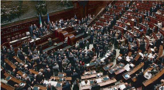 Spese sanitarie, la Casta non muore mai 
Per i deputati 10 milioni all'anno di rimborsi