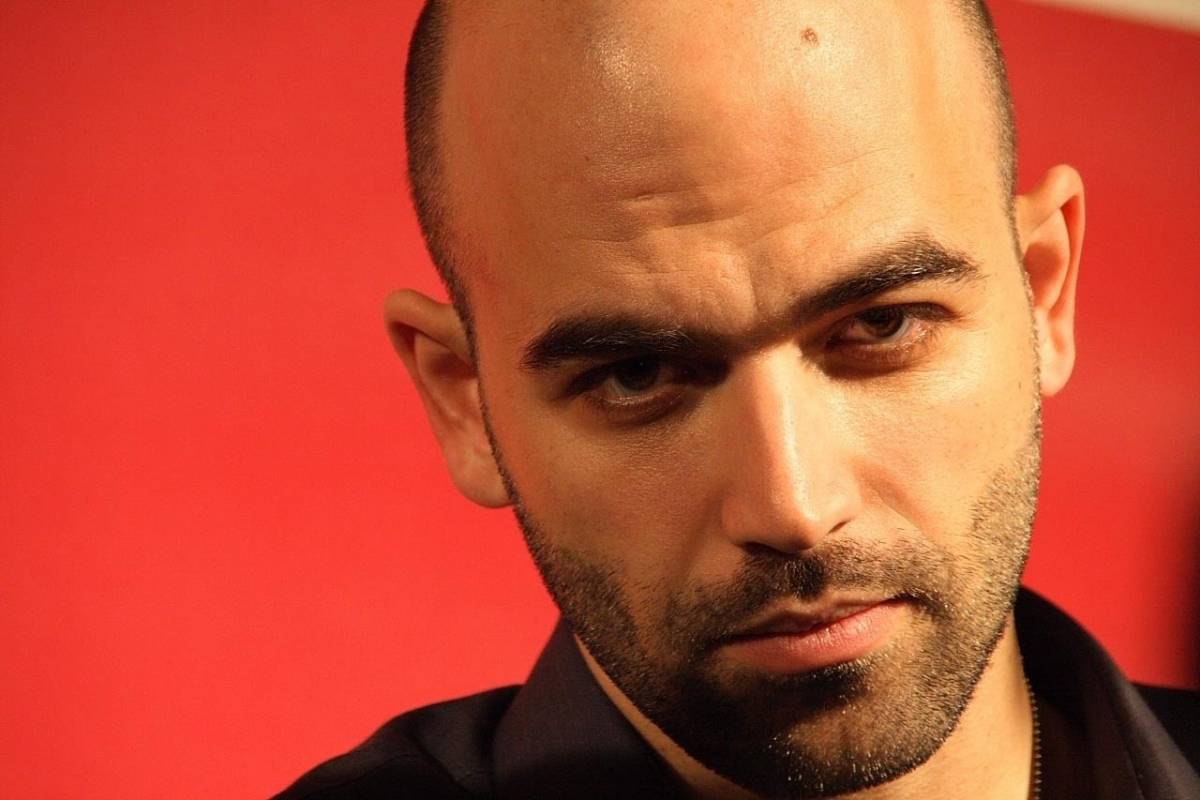 Saviano la spara grossa 
"Fini è come Matteotti, 
infangato dai media..."