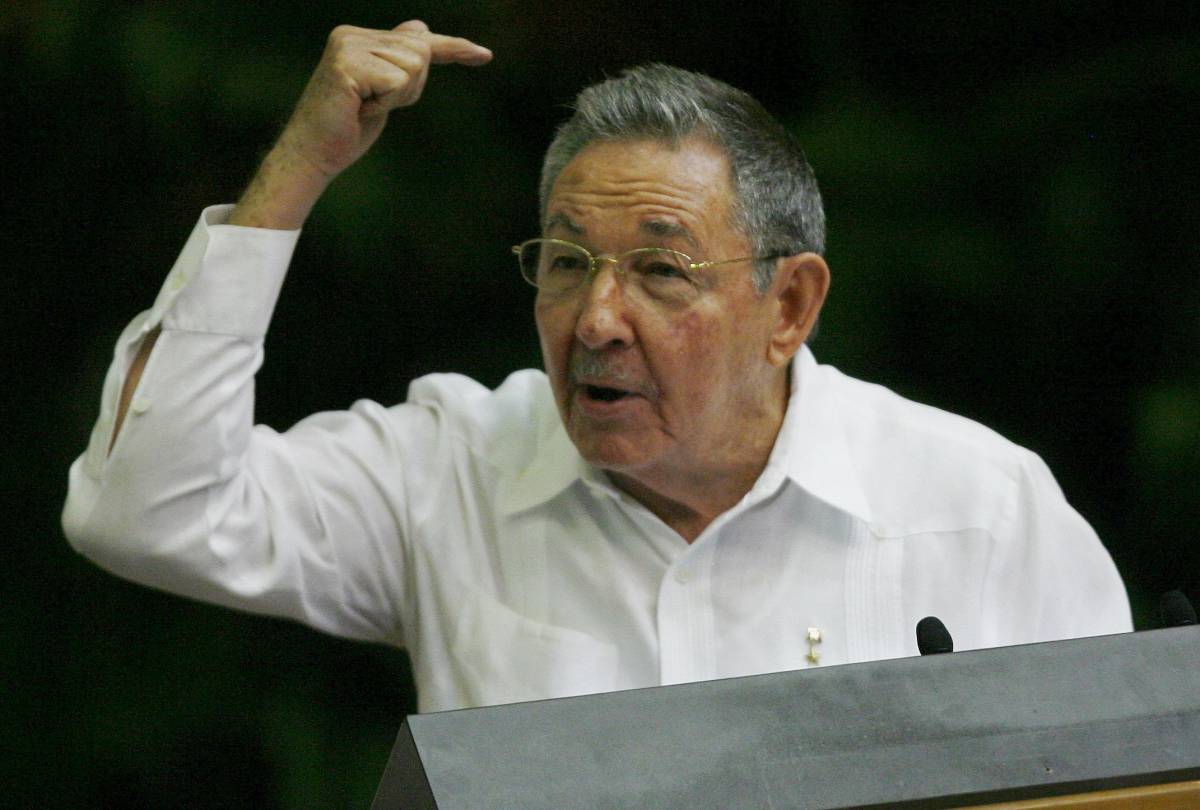 Cuba, Raul Castro: 
"Ci vuole un limite  
per i mandati politici"