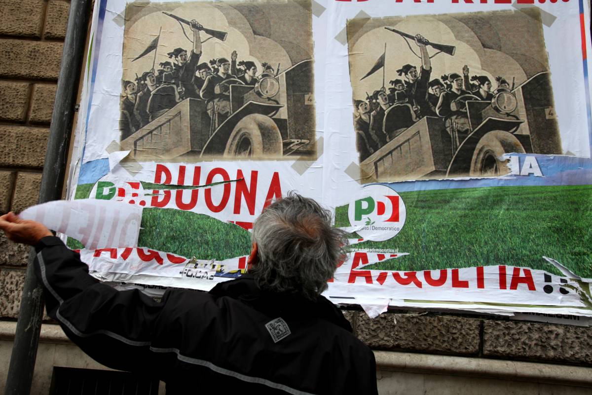 Manifesti fascisti a Roma: 
camicie nere in trionfo 
contro festa del 25 aprile