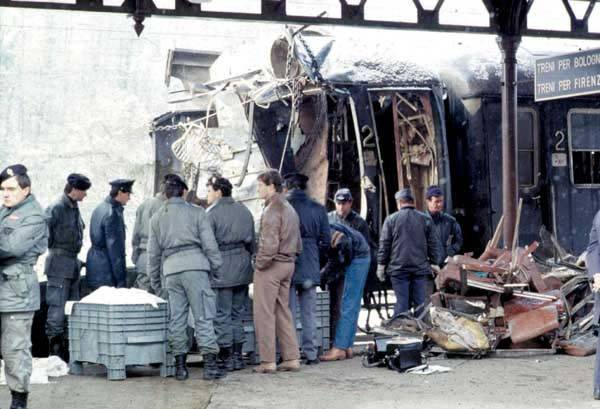 Treni, strage di Natale: 
"Riina fu il mandante" 
Esplosivo di via D'Amelio