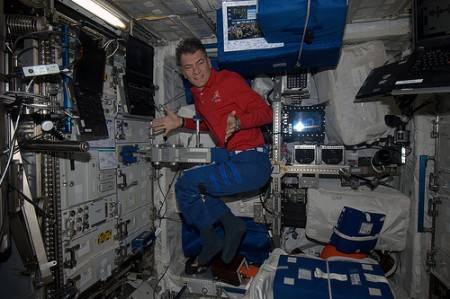 Il dramma dell'astronauta Paolo Nespoli 
La mamma muore, lui nello spazio fino a giugno