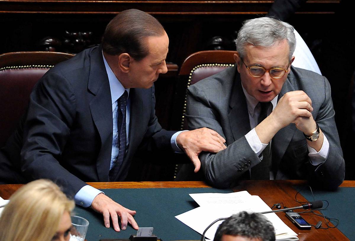 Il Cav: "Dopo di me Tremonti"