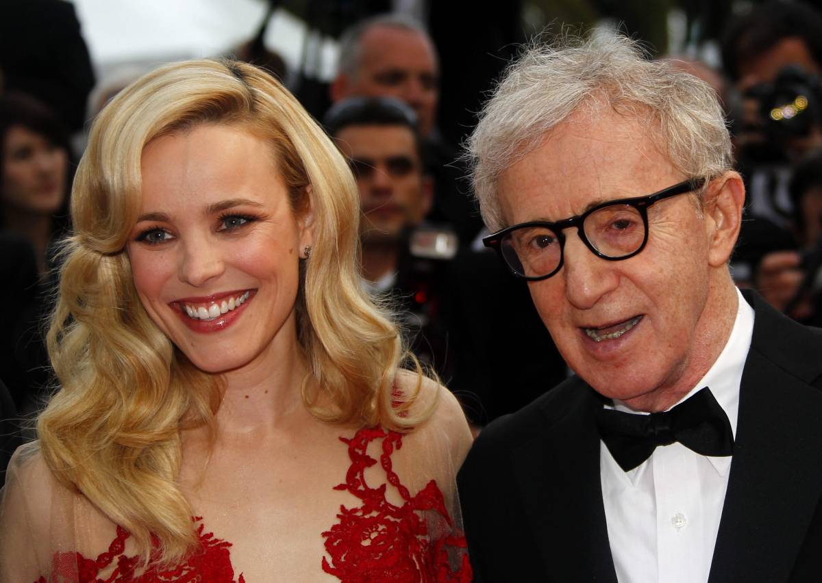 Woody Allen dissacra  la Parigi degli artisti