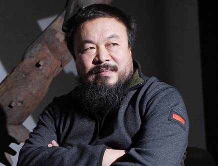 In Cina l'arte fa paura 
arrestato Ai Weiwei 
"Non si sa dove sia"