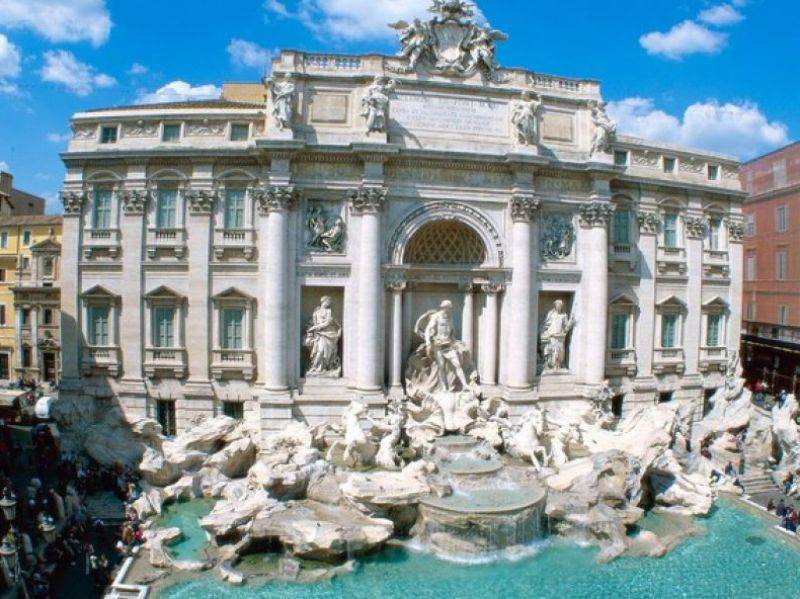 Fontana di Trevi, arrestato ladro di monetine