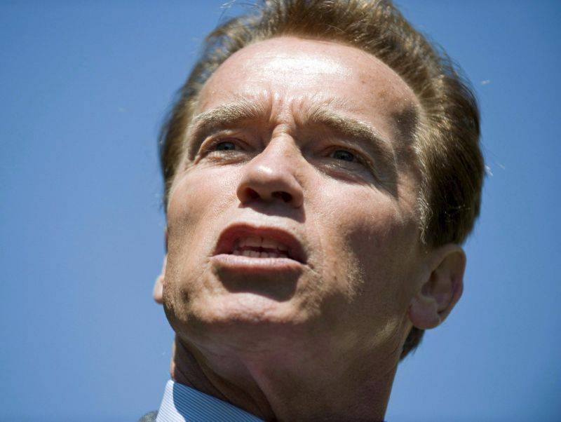 Schwarzenegger si separa dalla moglie: 
ha avuto un figlio da un'altra donna