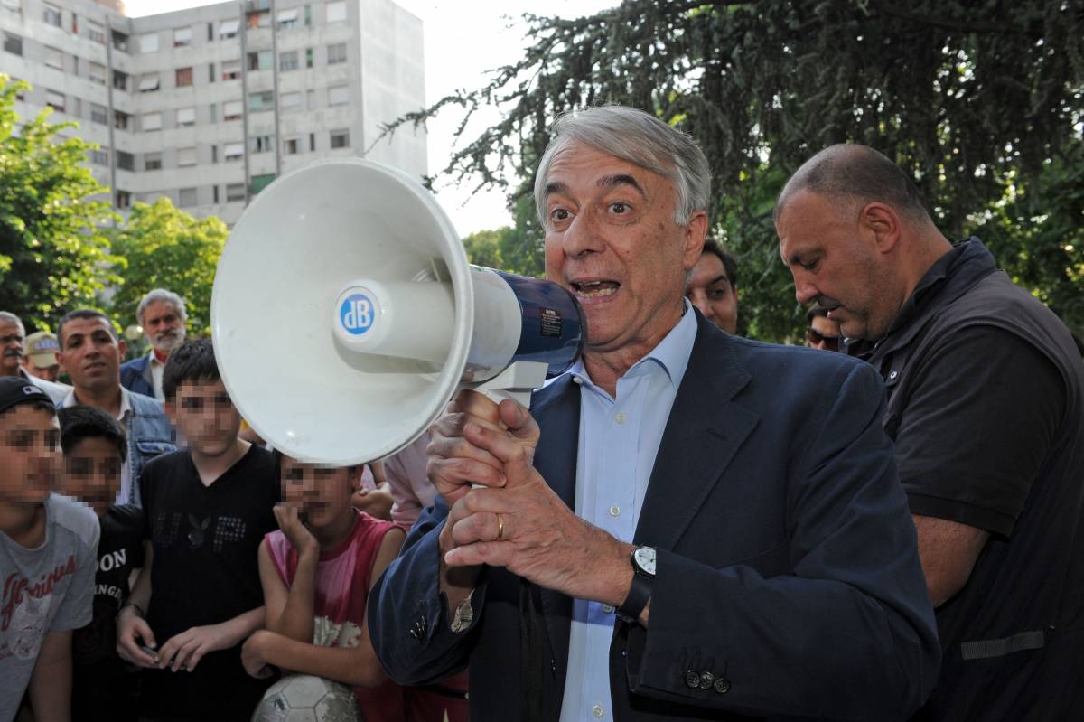 Nervosismo del moderato Pisapia 
"Dal Pdl solo fango contro di me"