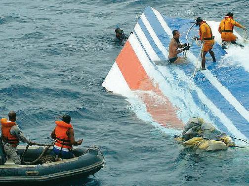 L'agonia sul volo Rio-Parigi: tre minuti di caduta e di terrore