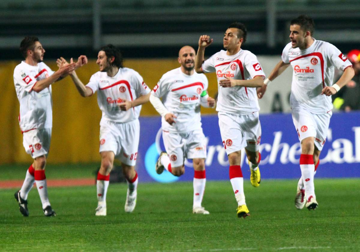Nel gioco della truffa in campo pure i presidenti