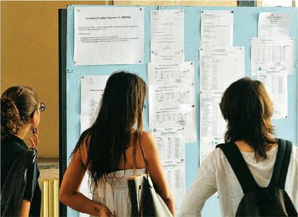 Uccidersi a sedici anni 
per la bocciatura a scuola