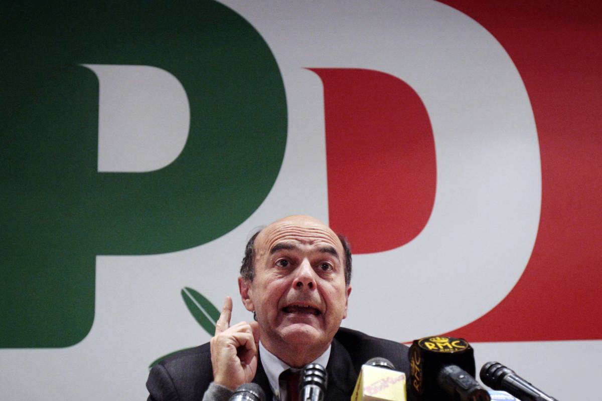 La spallata di Bersani: 
"Adesso Berlusconi 
passi la mano al Colle"