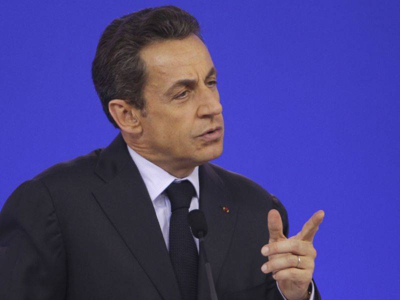 Bce, lo stop di Sarkozy: 
"No a 2 italiani nel board 
Bini Smaghi si dimetta"