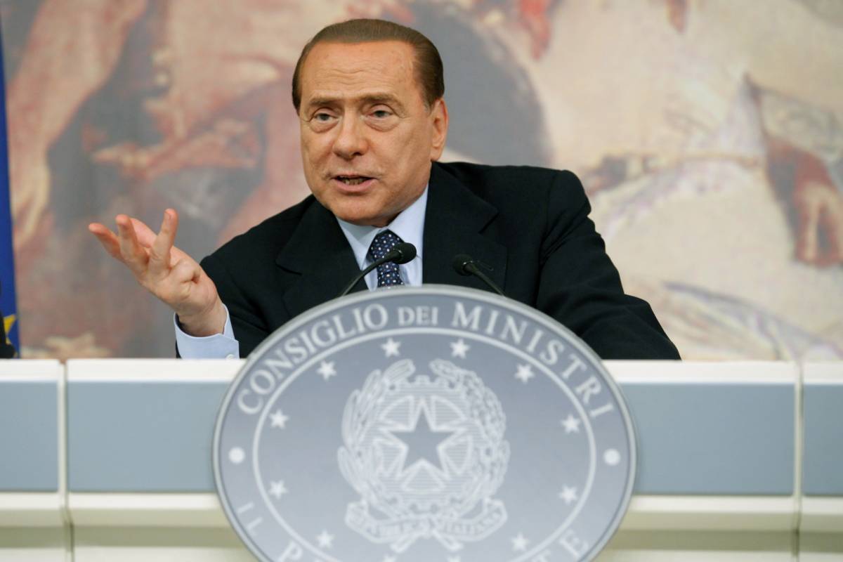 Appello di Berlusconi sui rifiuti:  
"Serve l’aiuto di tutte le Regioni"