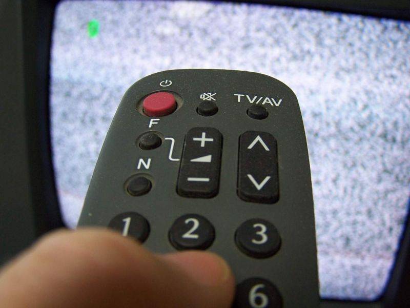 Niente è più nuovo  
del vecchio "Da da da",  
la tv dei ritagli stravince