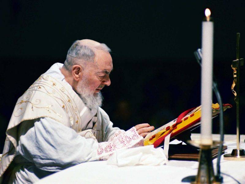 Padre Pio è scappato dalla sua tomba d’oro