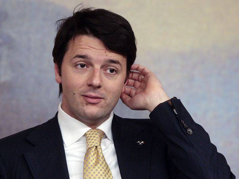 Il sindaco Renzi rottama 
pure i suoi dipendenti: 
sono peggio di Fantozzi