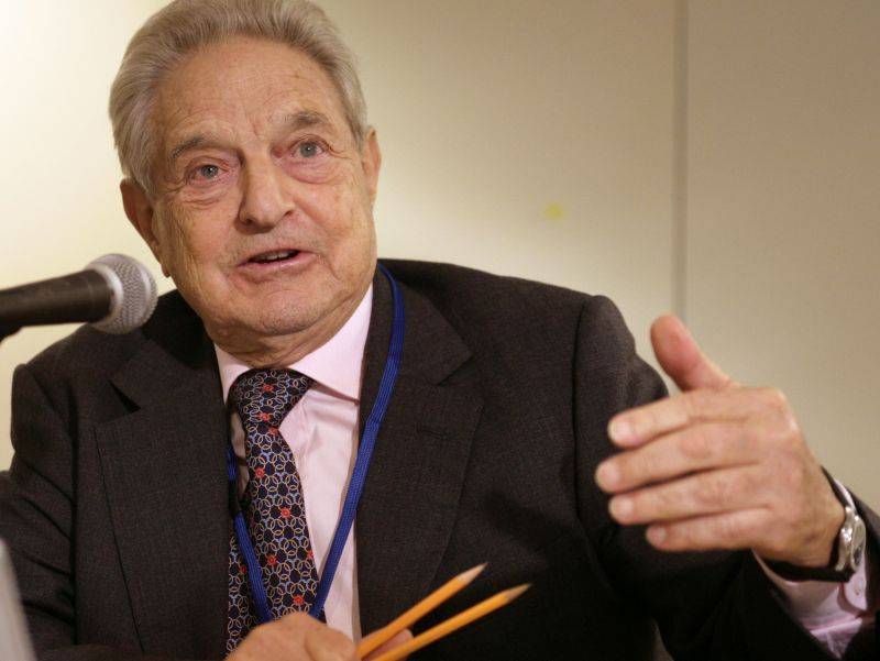 George Soros attacca Donald Trump: "Un possibile dittatore"