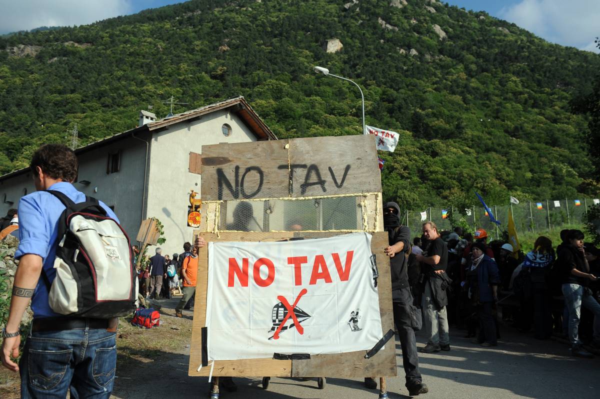 Val di Susa, corteo No tav: nessuno scontro