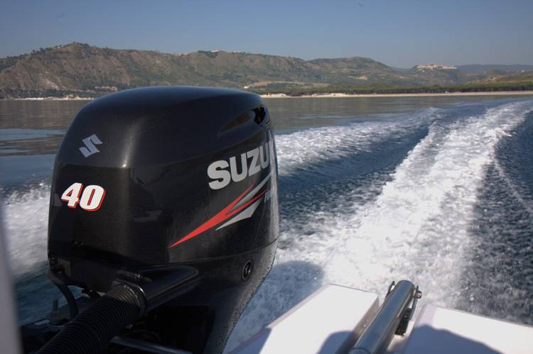 Tutti in mare con Suzuki