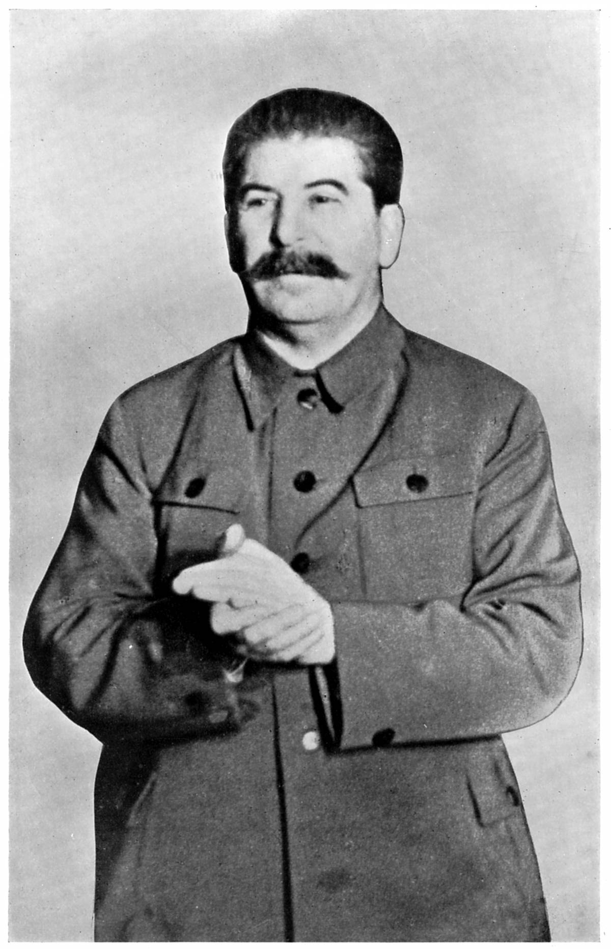 INTERVISTE IMPOSSIBILI Stalin si racconta: 
la battaglia più sanguinaria? Quella contro Dio