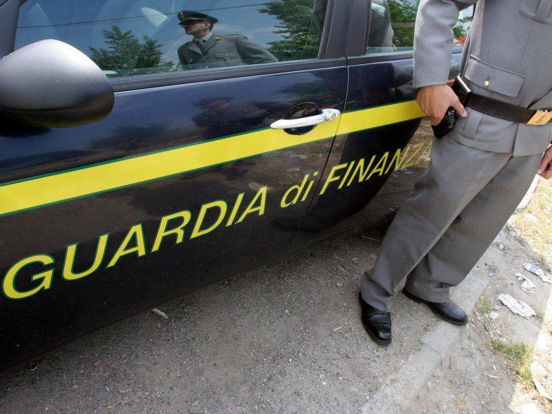 Sgominato traffico d'armi 
tra ex Yugoslavia e Italia 
Cinque arresti a Trieste
