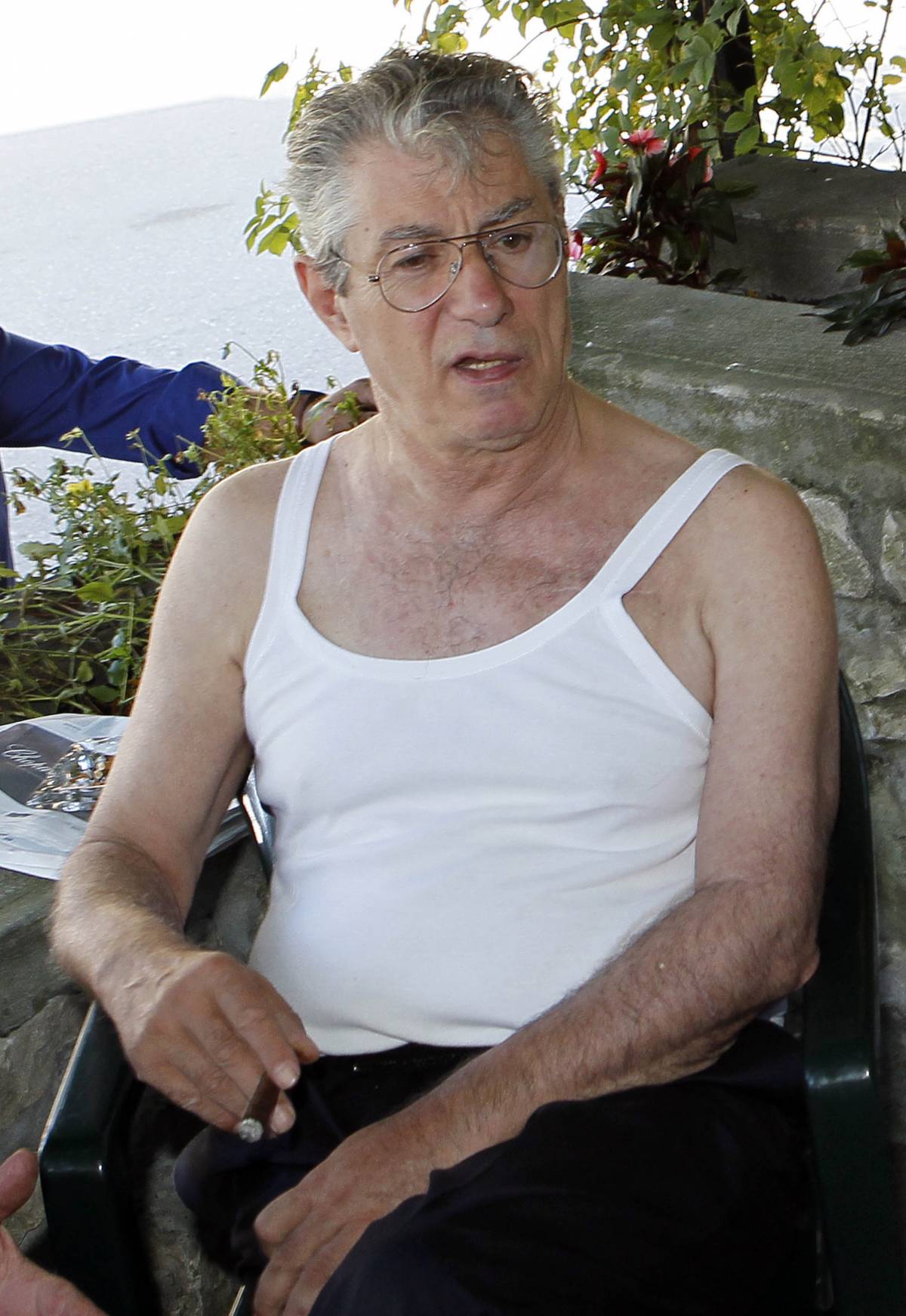Pensioni, Bossi continua a bloccare la riforma 
E il Cav: "Ora la vera sfida è contro il tempo"