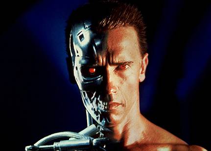 Scienza, se in futuro arrivasse Terminator?  
Ibm crea il chip che emula l'intelligenza umana