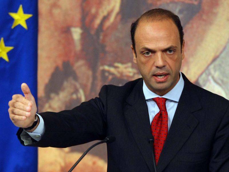 Manovra, Alfano: "Dal Cav idee per migliorarla"