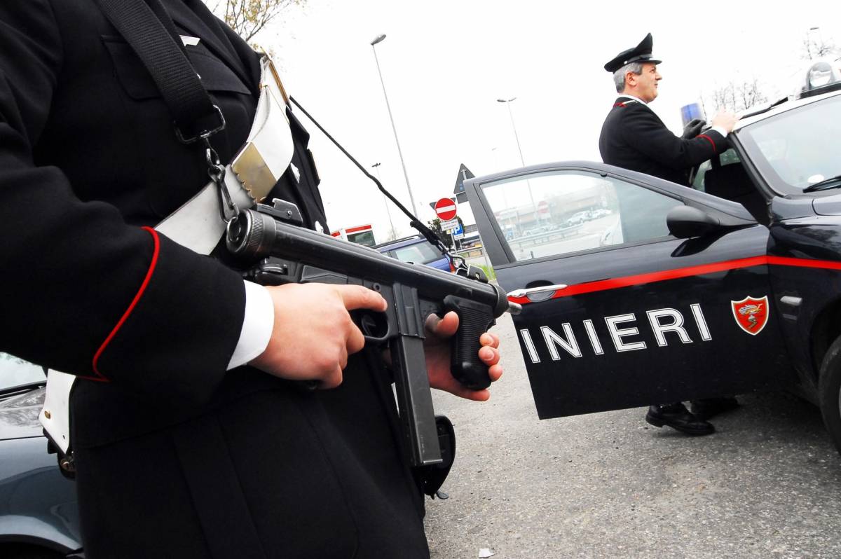 Taranto, indagato per omicidio il carabiniere 
che ha ucciso il 19enne con la pistola "finta"