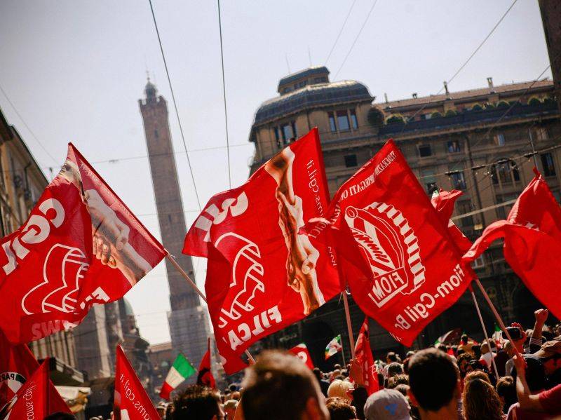 E a Genova niente inno: 
"Cantare Fratelli d'Italia? 
Meglio L'Internazionale"