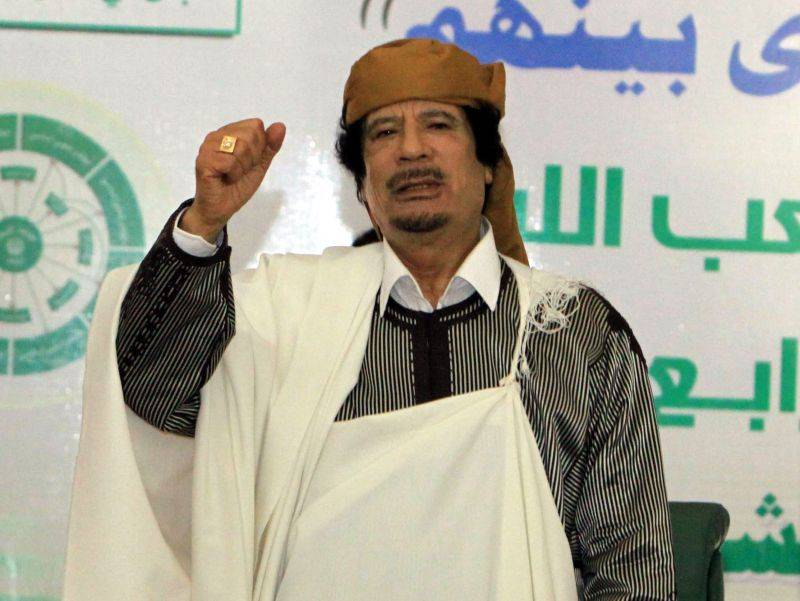 "Gheddafi è in Libia" 
Ma al suo posto parla 
il portavoce Ibrahim