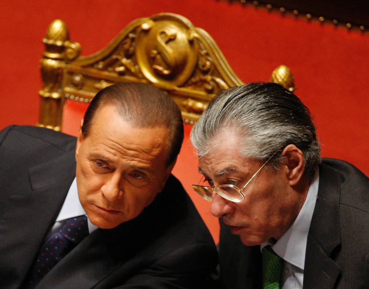 Governo, Bossi frena: 
"La verifica a gennaio?  
Non ci sono accordi"