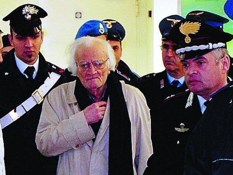 Per Contrada un calvario che dura da 19 anni 
La Corte d'appello: "Il processo va rivisto" 