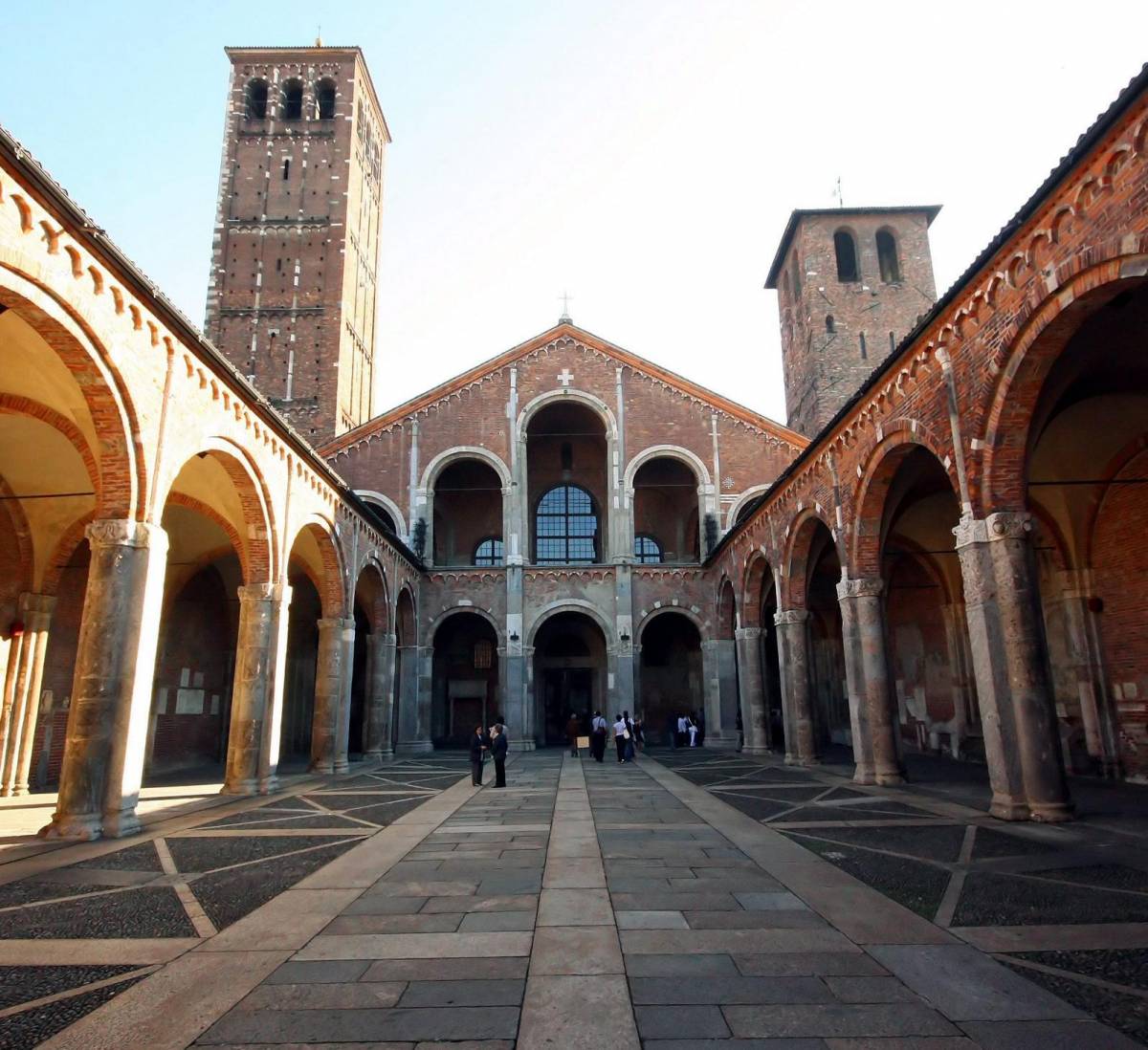 Sant’Ambrogio, quando l’arte fa del bene