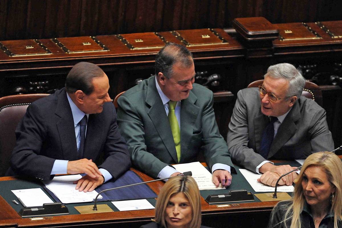 Fallito l'agguato della sinistra 
Il governo ha la fiducia: 316 sì