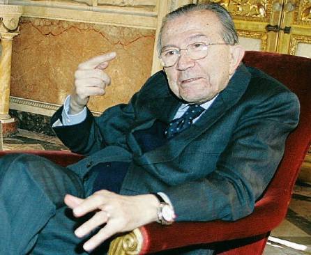 Andreotti: "Io non ho fretta di morire" 
Il Divo Giulio batte la morte a colpi di ironia