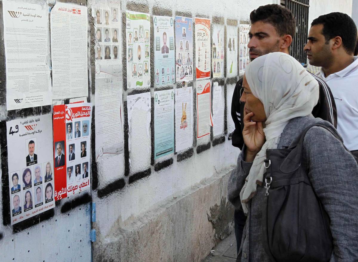 Prime elezioni in Tunisia 
Incubo estremisti sul voto