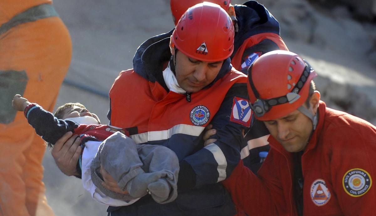 La Turchia rifiuta gli aiuti e Israele pensa a uno sgarbo