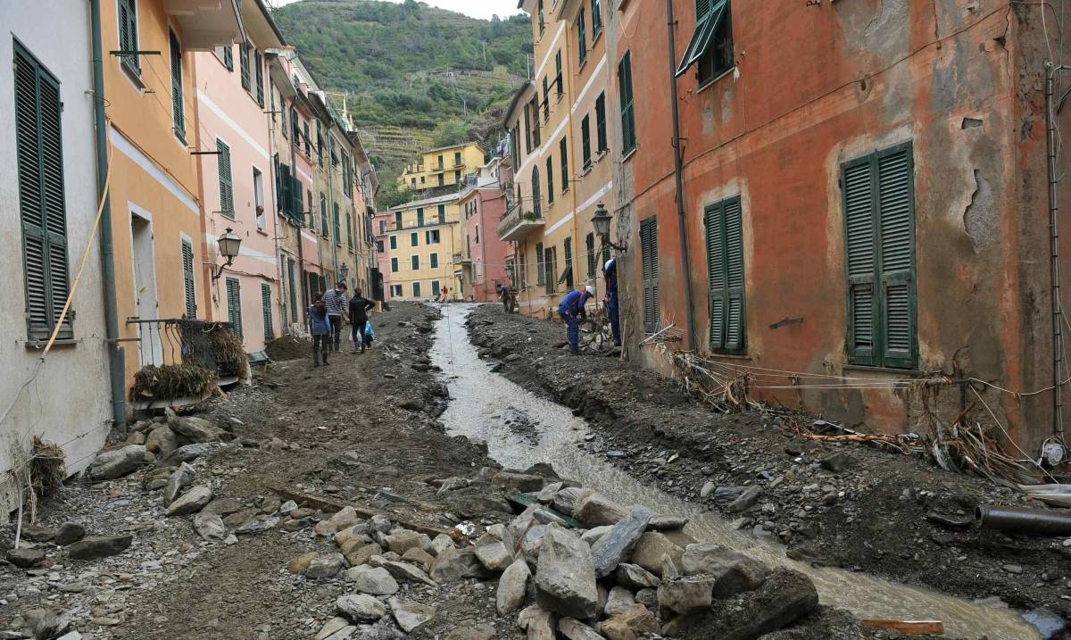 L’ultimo affronto: la politica che specula sulla disgrazia