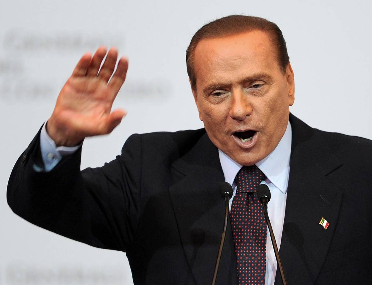 Silvio vara il piano di rilancio con i vertici Pdl: adesso si lavora sulle misure per la crescita