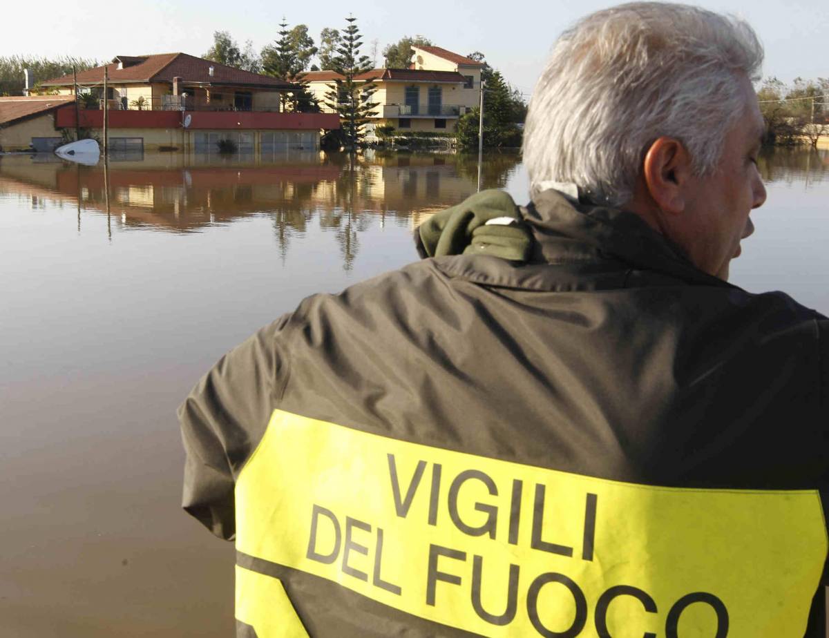 «Il pericolo è finito». Ma un’anziana annega in casa