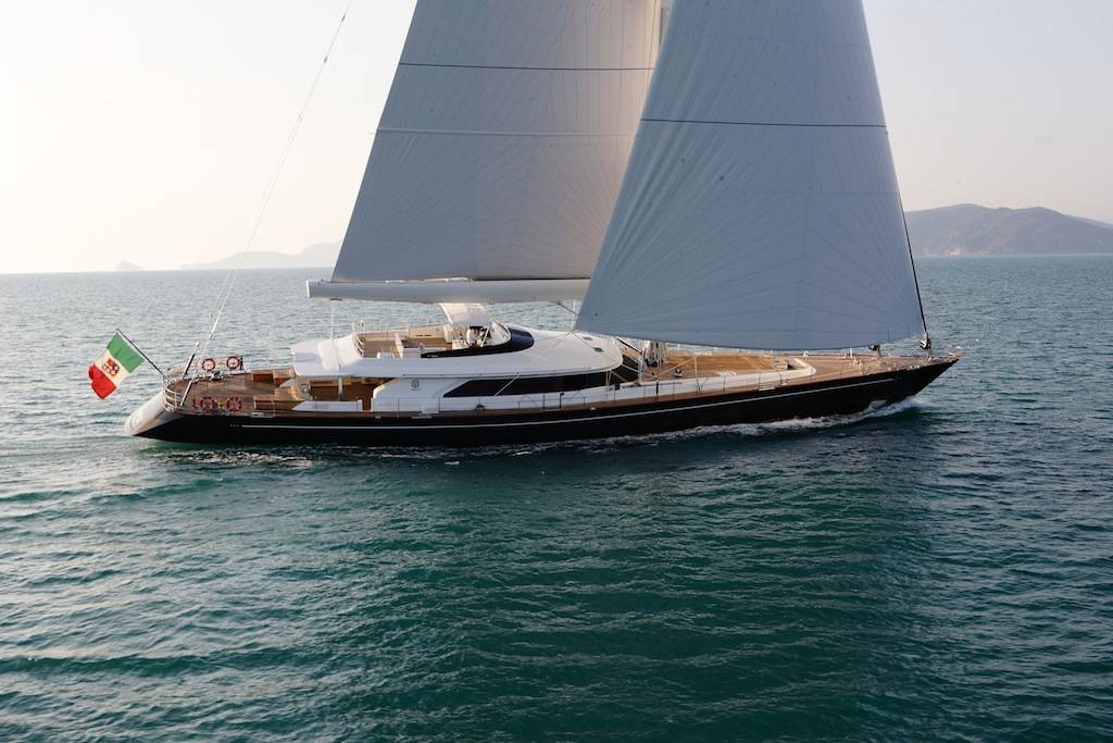 Consegnata Clan VIII, nave a vela di 45 metri