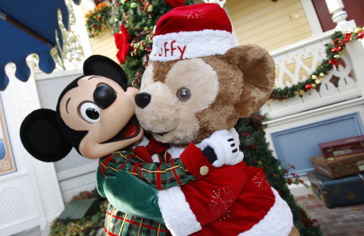 Duffy, l’orsetto di Topolino in soccorso all’infanzia