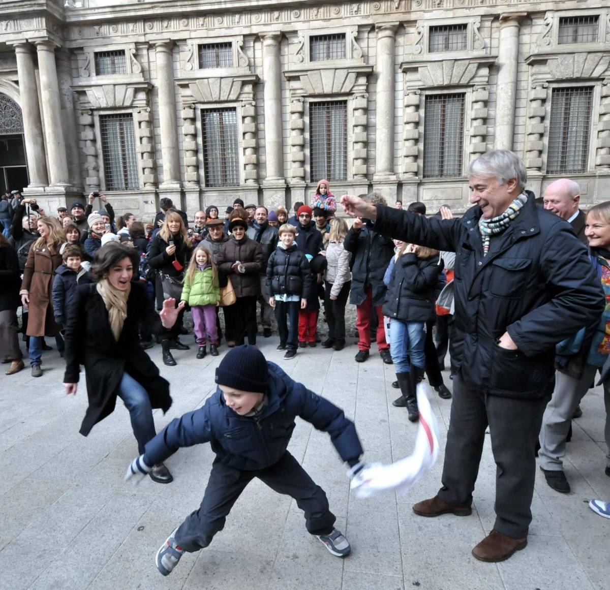 La carica dei sindaci «Basta con i blocchi senza consultarci»