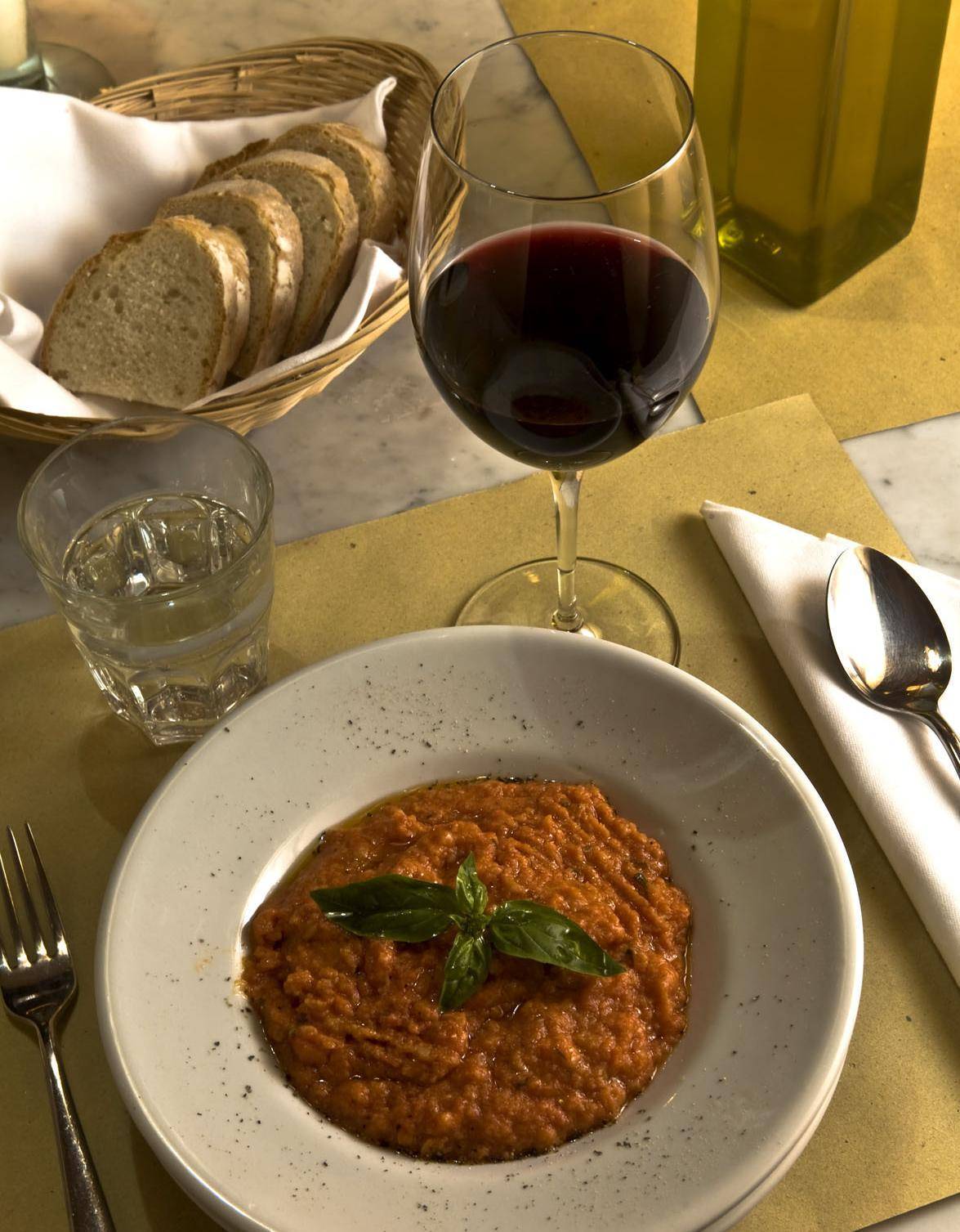 Weekend ai fornelli con cappello da chef tra sapori e segreti della gastronomia